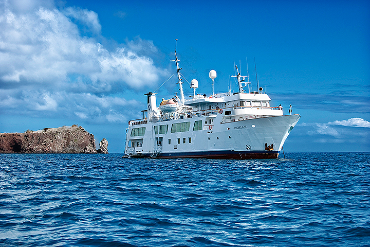 Isabela II, Galapagos Expeditions by Yacht